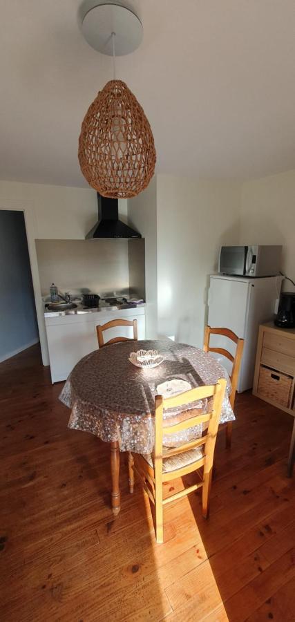Appartement Le Studio De Rochavelle à Chiché Extérieur photo