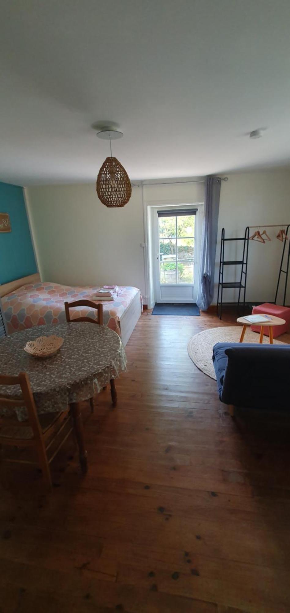 Appartement Le Studio De Rochavelle à Chiché Extérieur photo